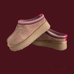 Ugg Tazz Platform Slippers - Size 9